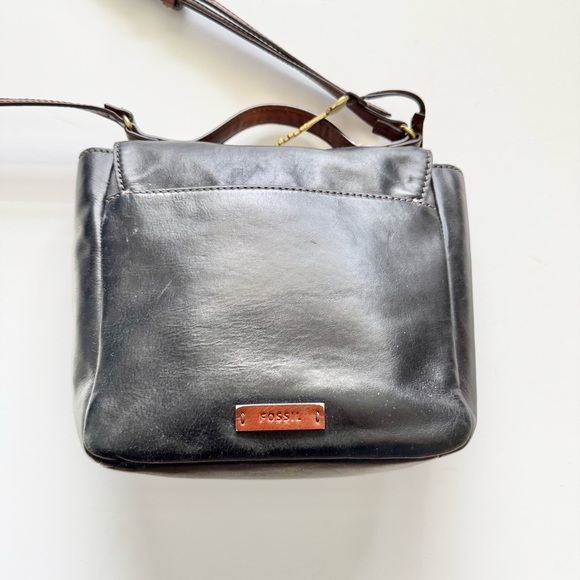 Fossil Vintage Classic Black Crossbody Handbags - Picture 15 of 16